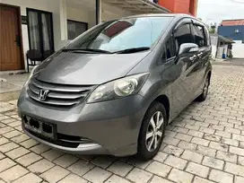 Honda Freed PSD 2011 double sliding door