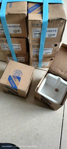 Di Jual tempat sabun keramik, original TOTO