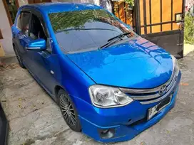 Pajak Panjang - Toyota Etios Valco 1.2 G Bensin-MT 2014