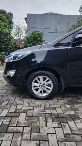 Toyota Kijang Innova REBORN V AT 2017 Diesel bukan venturer / tipe G