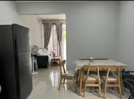 Turun harga  Dijual rumah baru Cluster Yarra , Jakarta Garden City