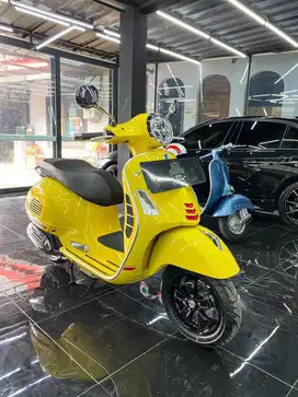 Vespa GTS 150 I-get ABS Super Sport