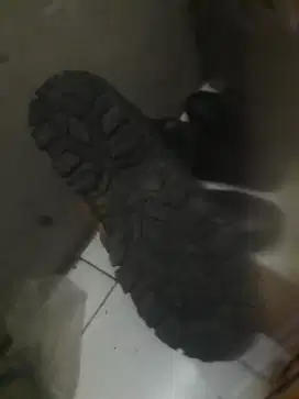 Sepatu pdl bekas satpam tni polri