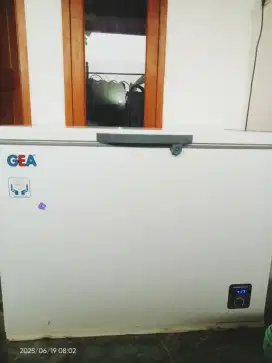 Freezer  box gea 300 l