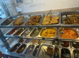 DICARI COOK HELPER CHINESE FOOD / WARTEG AREA ALAM SUTERA
