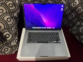 Macbook Air M2 15 inch