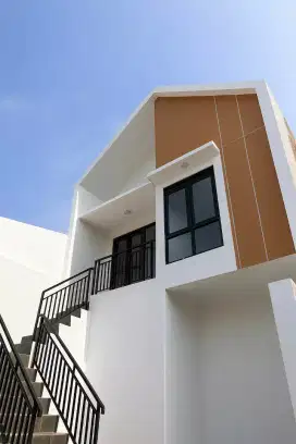 Rumah baru siap huni cocok buat keluarga baru dekat perkantoran