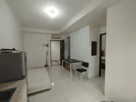 Disewakan Apartemen Medit 2 Tipe 2 Kamar Lantai Sedang