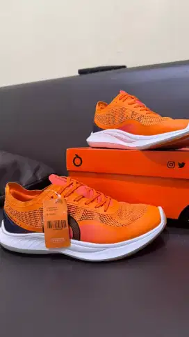 Sepatu Ortuseight Hyperdrive (40) sport/running