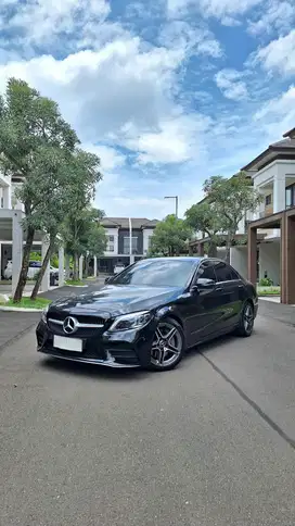 Mercedes-Benz C300 2019 Bensin