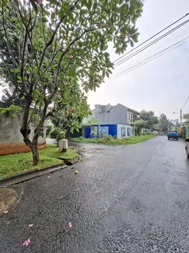 Tanah Kavling Hoek di Pondok Indah Jaksel Area Tenang Row Jalan Lebar