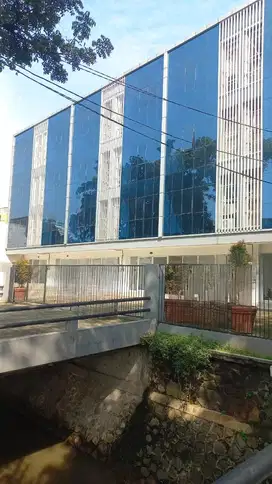 Ruko cantik minimalis 5 lantai di Jakarta Selatan