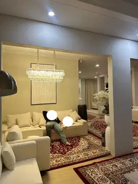 Rumah HOOK Full Furnished dengan Luas Tanah 214m2 di Gading Serpong