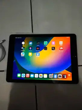 iPad gen 5 WiFi dan celuler