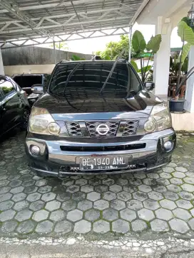 Di jual Nissan X-Trail th 2009