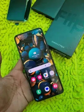 Samsung Z flip 4 5g NFc 512gb mulus fulset retak tutup blakang kecil