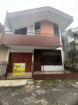 Rumah asri 2 lantai di kota Bogor