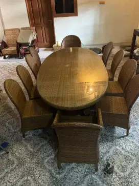 1 set kursi dan meja makan rotan ( like new )