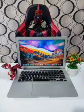Macbook Air 2015 RAM 8GB SSD Siap Pakai