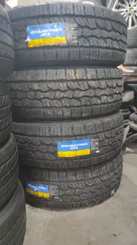 Ban Dunlop  AT  265/65  R17.