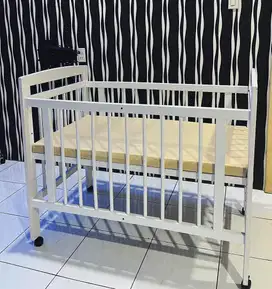 Baby Box Kayu white doff + matras (baru)