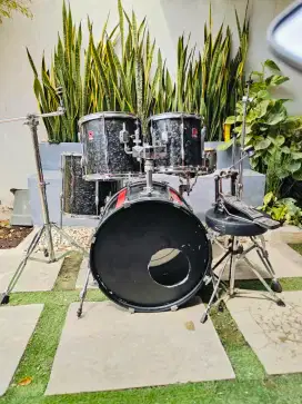 Drum rare premiere england full set