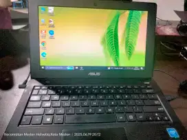 Laptop Murah Meriah Asus X200M