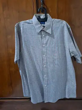 Kemeja jumbo pria. Kemeja preloved. Kemeja bekas. Thrifting
