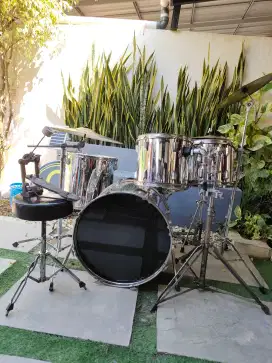 Drum pearl vintage lengkap cymbal