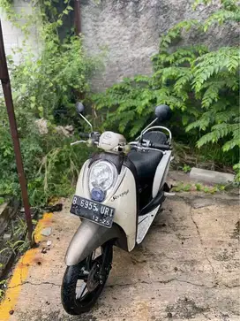 Honda Scoopy 2010