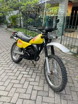 Suzuki Ts125 kuning asli