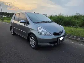 Honda Jazz IDSI matic Istimewa poll