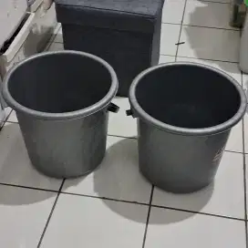 Ember plastik merk Mikiwa