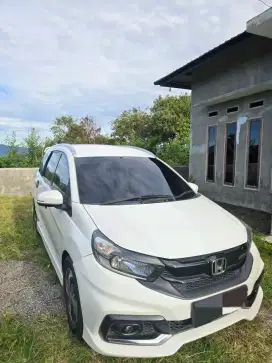 Dijual Honda Mobilio RS CVT