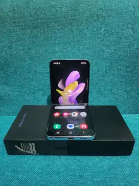Bu jual cepat samsung z flip 4 ram 8/256 fullset resmi