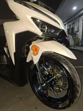 PENJUALAN SEPEDA MOTOR