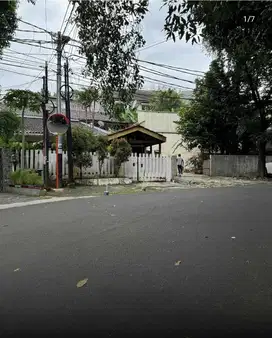 Di jual rumah cocok utk hunian dn usaha di senopati kebayoran baru