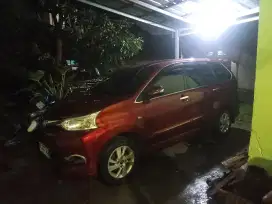 Di jual Mobil Toyota Avanza