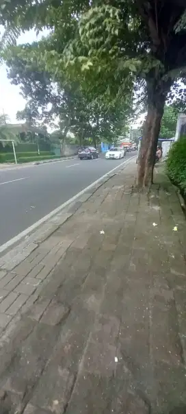 Dijual tanah dibawah NJOP luas 1194 m pinggir jalan raya di Bintaro
