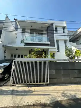 Dijual cepat rumah furnished siaphuni di Tomang