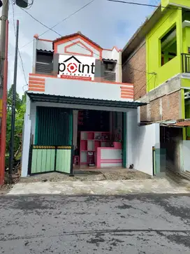 Ruko Bagus 80m² Tepi Jalan Ramai Strategis Surakarta