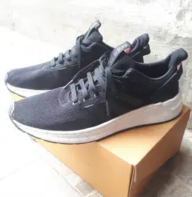 Sepatu Adidas Questar Ride Running