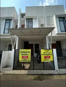 Disewakan Rumah Baru Dekat Stasiun LRT dan Kampus UIII