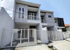 Jual rumah baru jemur andayani jemursari kendangsari kutisari