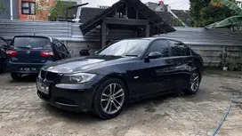 BMW 320i 2005 Bensin