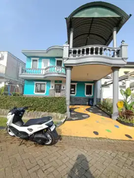 Vila 2 LT di jual murah harga 400 juta lokasi di kota bunga Cipanas