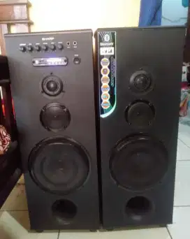 Sharp speaker aktif