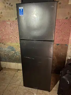 Kulkas 2pintu merk aqua normal siap pakai