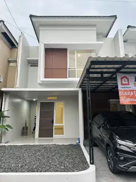 Rumah dijual cepat 2 lantai di Andara Village