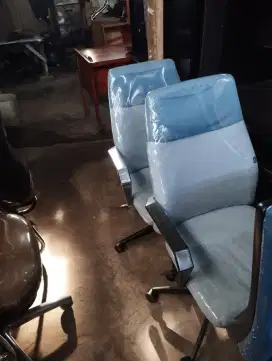 Kursi kantor informa